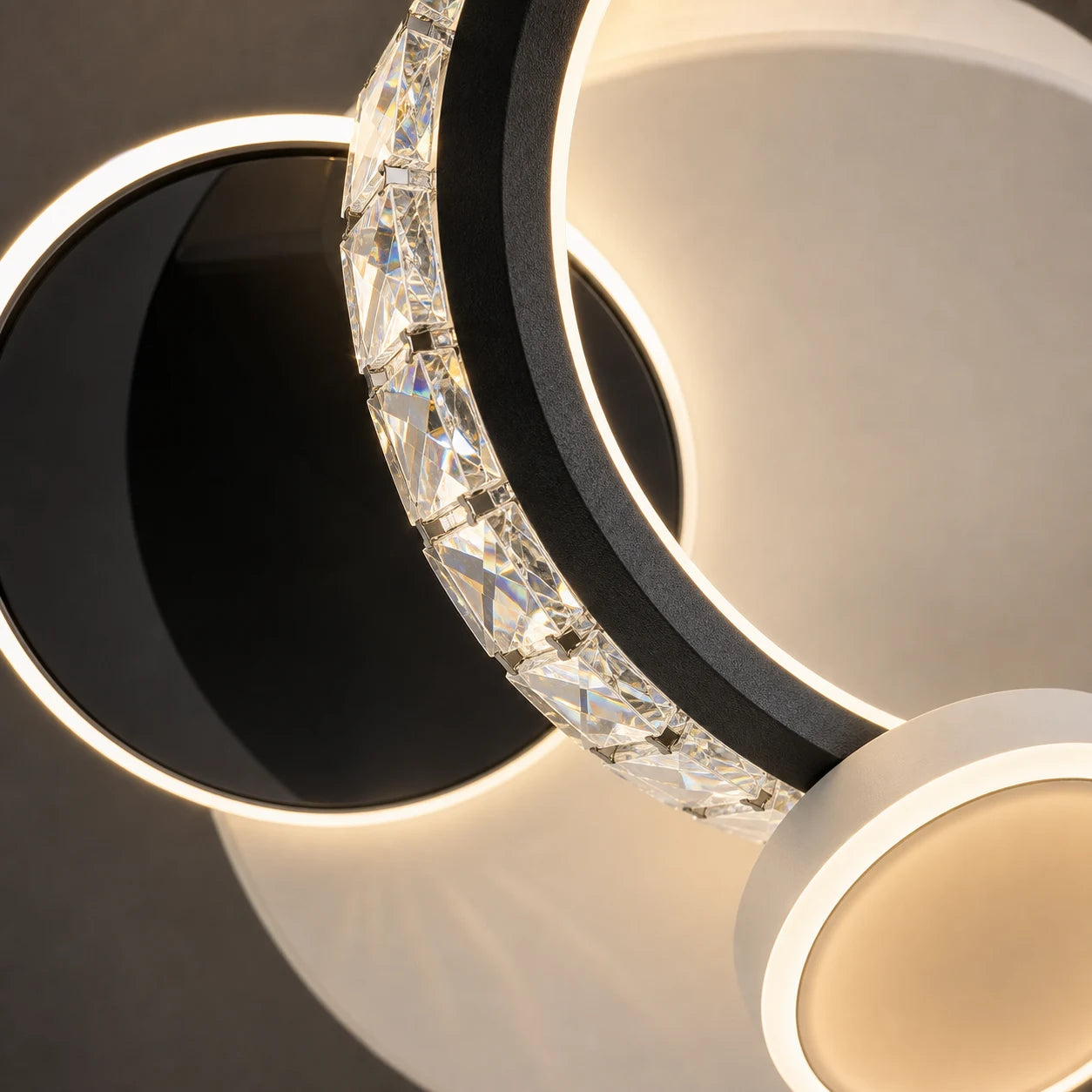 Lampadario LED in cristallo PRISMIQ 45W, 3 Cerchi, Luce Fredda/Calda/Neutra, Nero - 02_LL654-300BK.png
