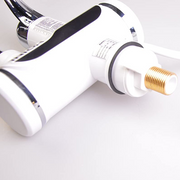 Rubinetto elettrico con riscaldamento istantaneo dell'acqua, display temperatura a LED, orizzontale con supporto per lavello/vasca, potenza 3000 W, acqua calda 30°C-60°C, bianco, Z007XDT Rubinetti da cucina Titolo predefinito Alessandro Design