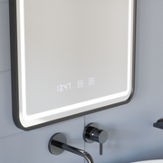 Specchio LED Touch LUCIDA Sistema Disappannante, Orologio e Temperatura Cornice 60x80 cm Specchi Nero Spazzolato Korman S Titolo predefinito Alessandro Design