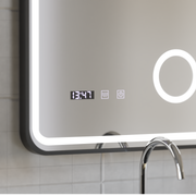 Ulrich LED Touch Mirror Sistema antiappannamento, orologio e temperatura 75x90 cm Cornice nera Specchi ingranditori cosmetici spazzolati Korman S Titolo predefinito Alessandro Design