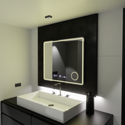 Specchio rettangolare a LED, 80x60 cm, Riflesso MotionGlow Marcello, sistema antiappannamento, orologio e termometro, lente d'ingrandimento cosmetica, Specchi Marcello dimmerabili Titolo predefinito Alessandro Design