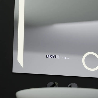 Specchio rettangolare a LED, 60x80 cm, Precision MotionGlow Marcello, sistema antiappannamento, orologio e termometro, lente d'ingrandimento cosmetica, specchi dimmerabili Marcello Titolo predefinito Alessandro Design