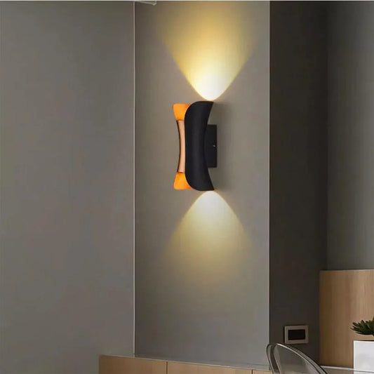 Lampada da parete per esterno LED Pauline 2, 10W, 20x10, 3000K, Metallo, Nero e Oro Lampade da parete per esterno Titolo predefinito Alessandro Design