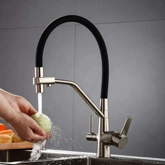 Rubinetto da cucina con 3 rubinetti Bocca flessibile Ottone sanitario Rubinetti da cucina neri argento Titolo predefinito Alessandro Design