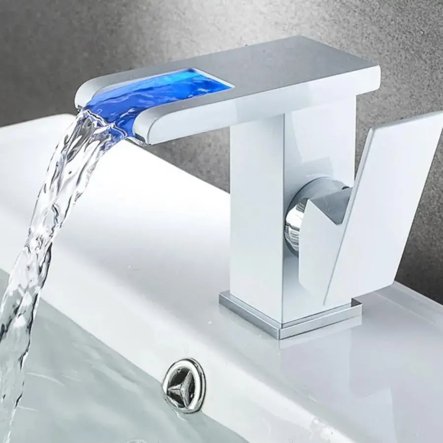 Rubinetto lavabo, Bianco, Luce RGB, Cambia colore in base alla temperatura dell'acqua, OD3011 Rubinetti bagno Titolo predefinito Alessandro Design