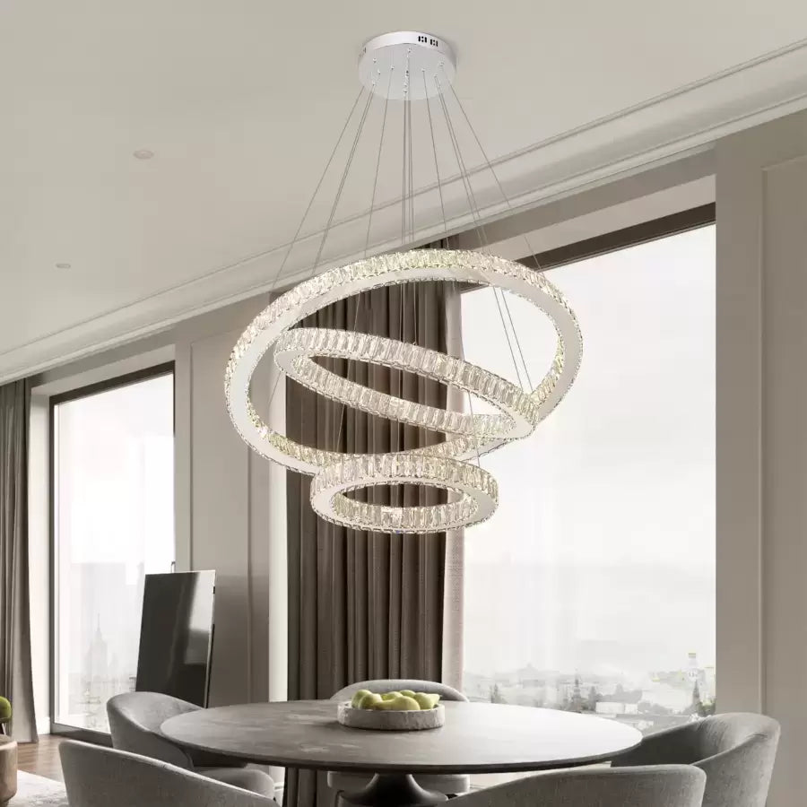 Lampadario LED a sospensione con telecomando e cristallo CAYDEN 200W, 3 Cerchi, Luce Fredda/Calda/Neutra, Dimmerabile, Cromo Lucido, Altezza Regolabile Lampadario LED Titolo predefinito Alessandro Design