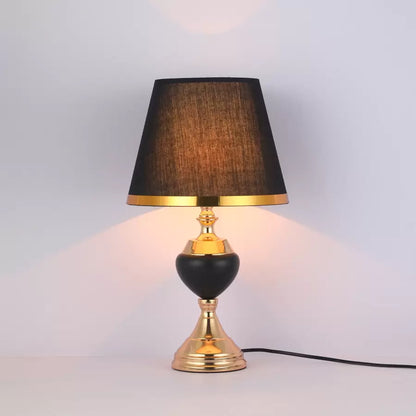Lampada Mackenzie 1x E27 Lampade e lampade in oro nero Titolo predefinito Alessandro Design
