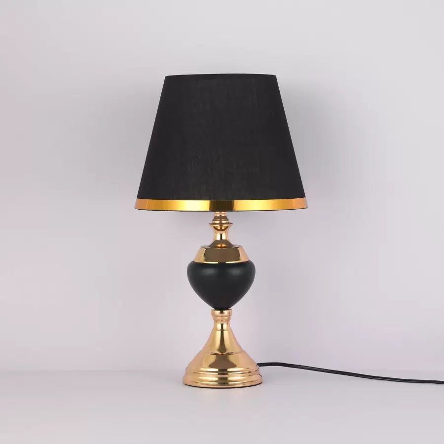Lampada Mackenzie 1x E27 Lampade e lampade in oro nero Titolo predefinito Alessandro Design