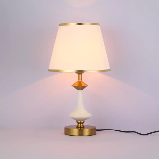 Lampada Nevaeh 1x E27 Lampade e lampade in oro bianco Titolo predefinito Alessandro Design